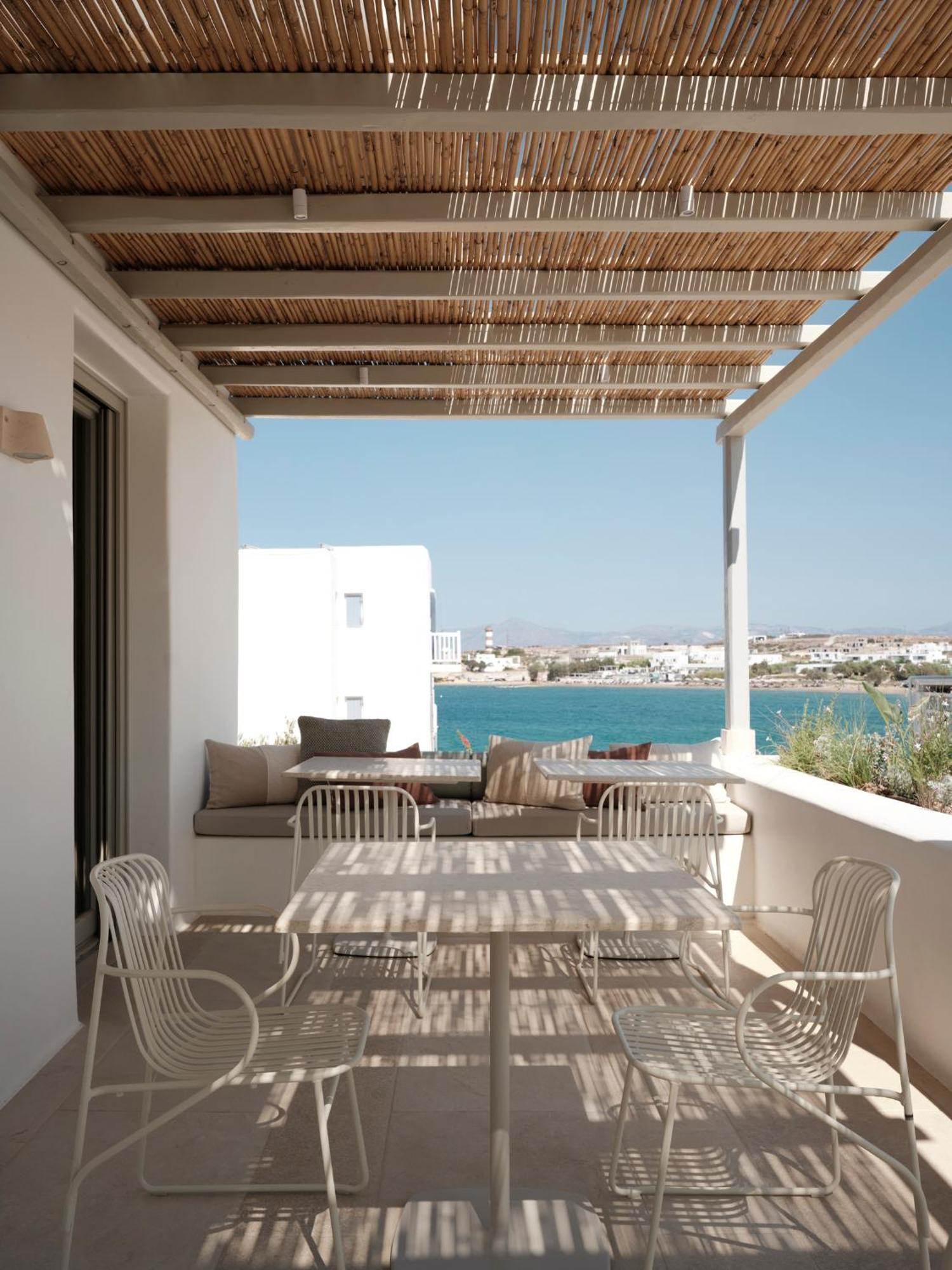Akria Seaside Suites Науса Экстерьер фото