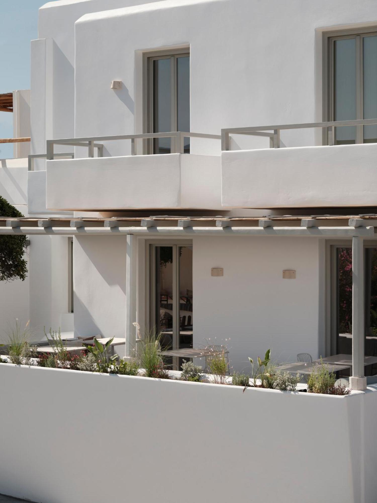 Akria Seaside Suites Науса Экстерьер фото