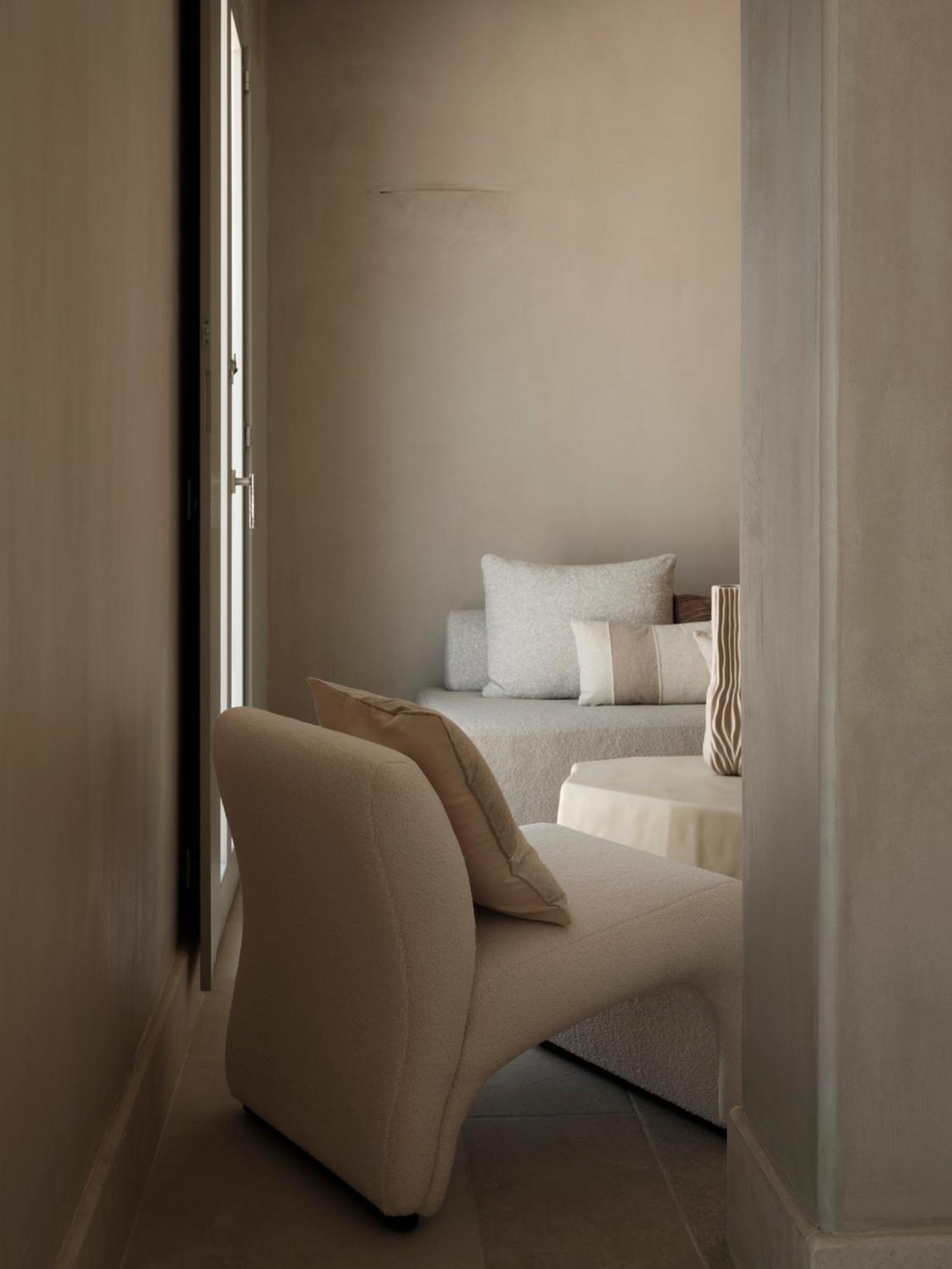 Akria Seaside Suites Науса Экстерьер фото