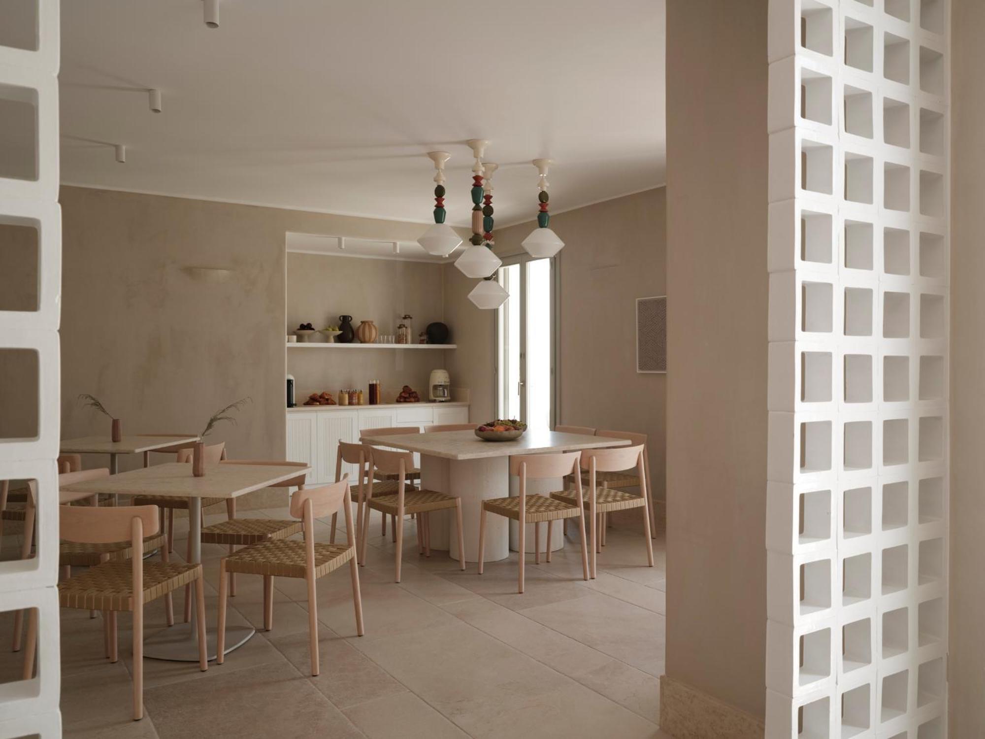 Akria Seaside Suites Науса Экстерьер фото